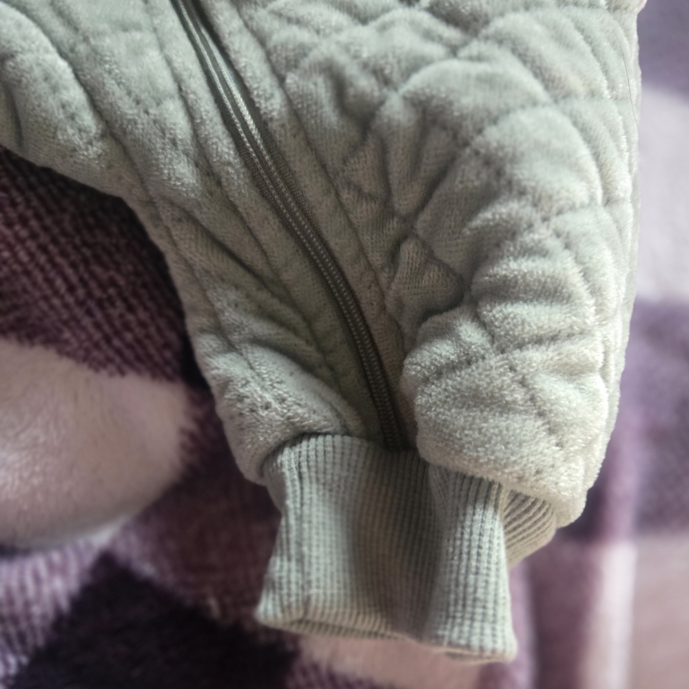 Tahari Quilted Sage One Piece with Pink Floral Design - Picture 5 of 7